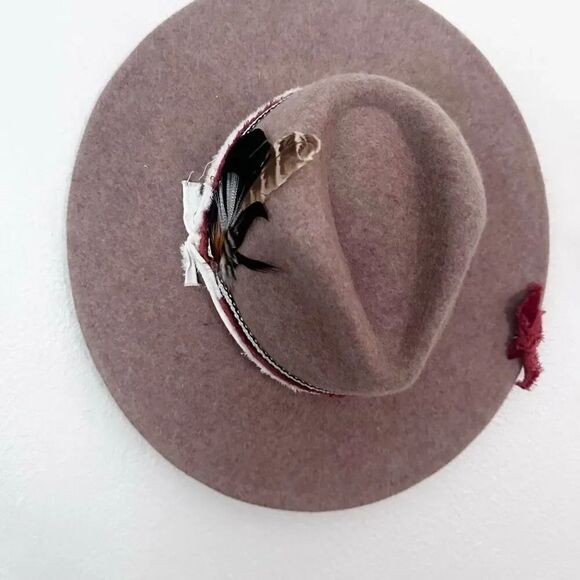 BESPOKE CLOTHING | Artisan Handmade Wool Fedoral Hat Tan Orange Cream Feather - Picture 2 of 5